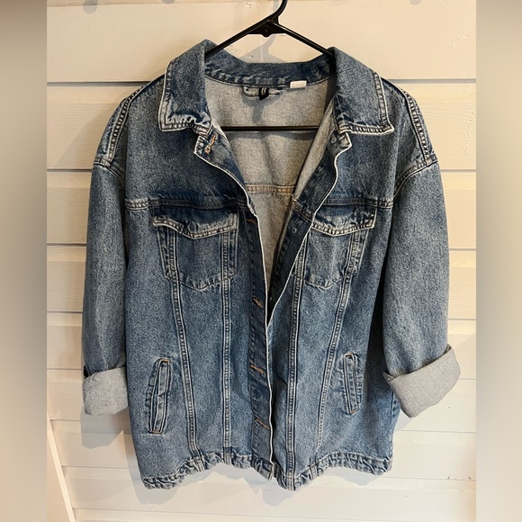 Divided by H&M oversized boyfriend jean jacket - Picture 1 of 5